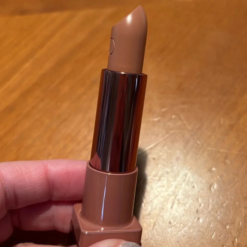 Natasha Denona I Need a Nude Lipstick